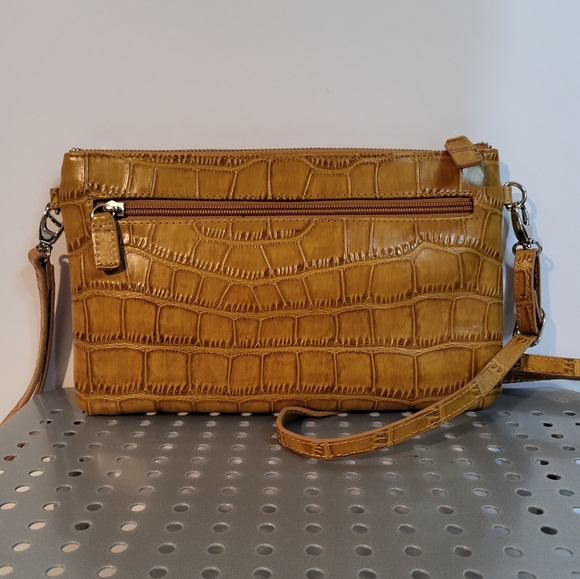 DANIER LEATHER CROCK PATTERN CLUTCH-Tan colour - Picture 2 of 7